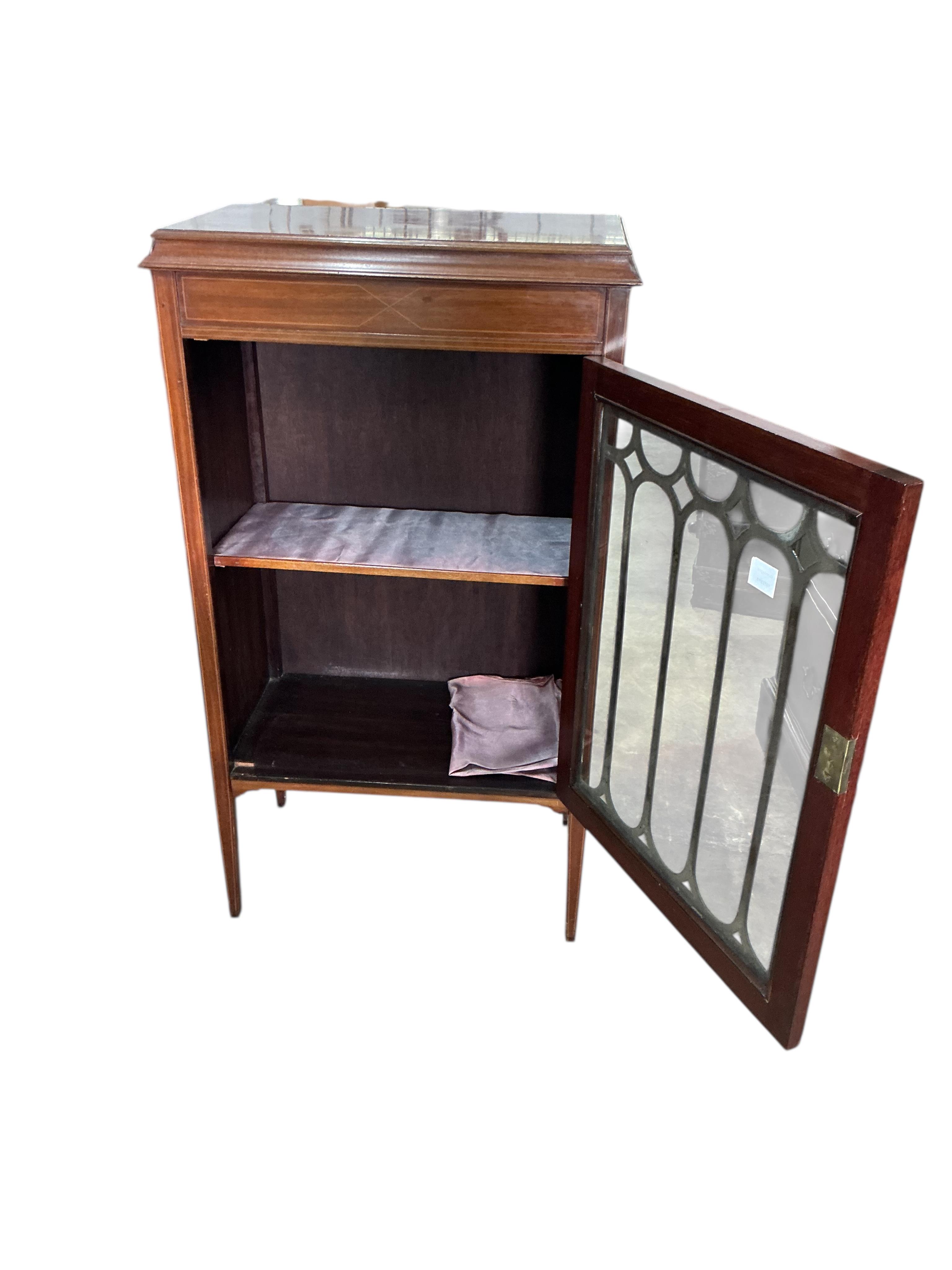 An Edwardian inlaid mahogany glazed display cabinet, width 61cm, depth 35cm, height 109cm
